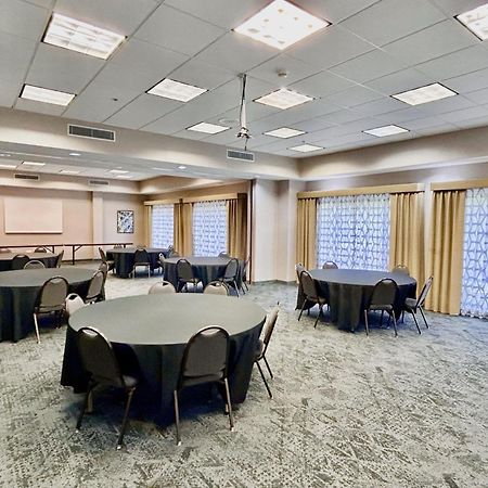 Holiday Inn Express & Suites Lexington By Ihg מראה חיצוני תמונה