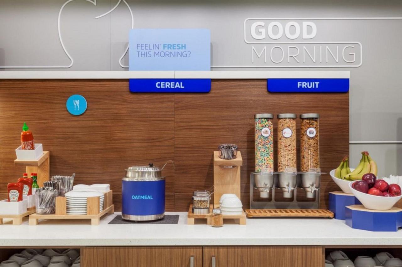 Holiday Inn Express & Suites Lexington By Ihg מראה חיצוני תמונה