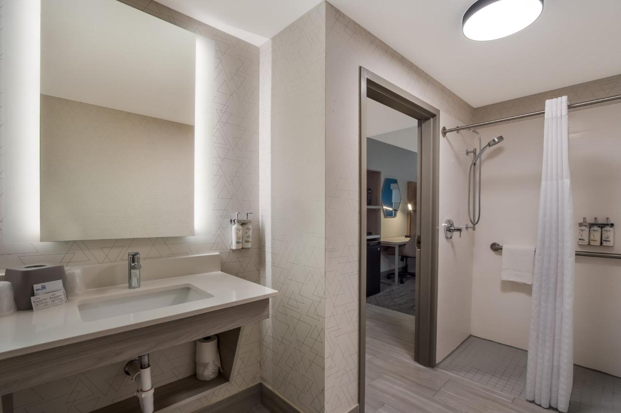 Holiday Inn Express & Suites Lexington By Ihg מראה חיצוני תמונה