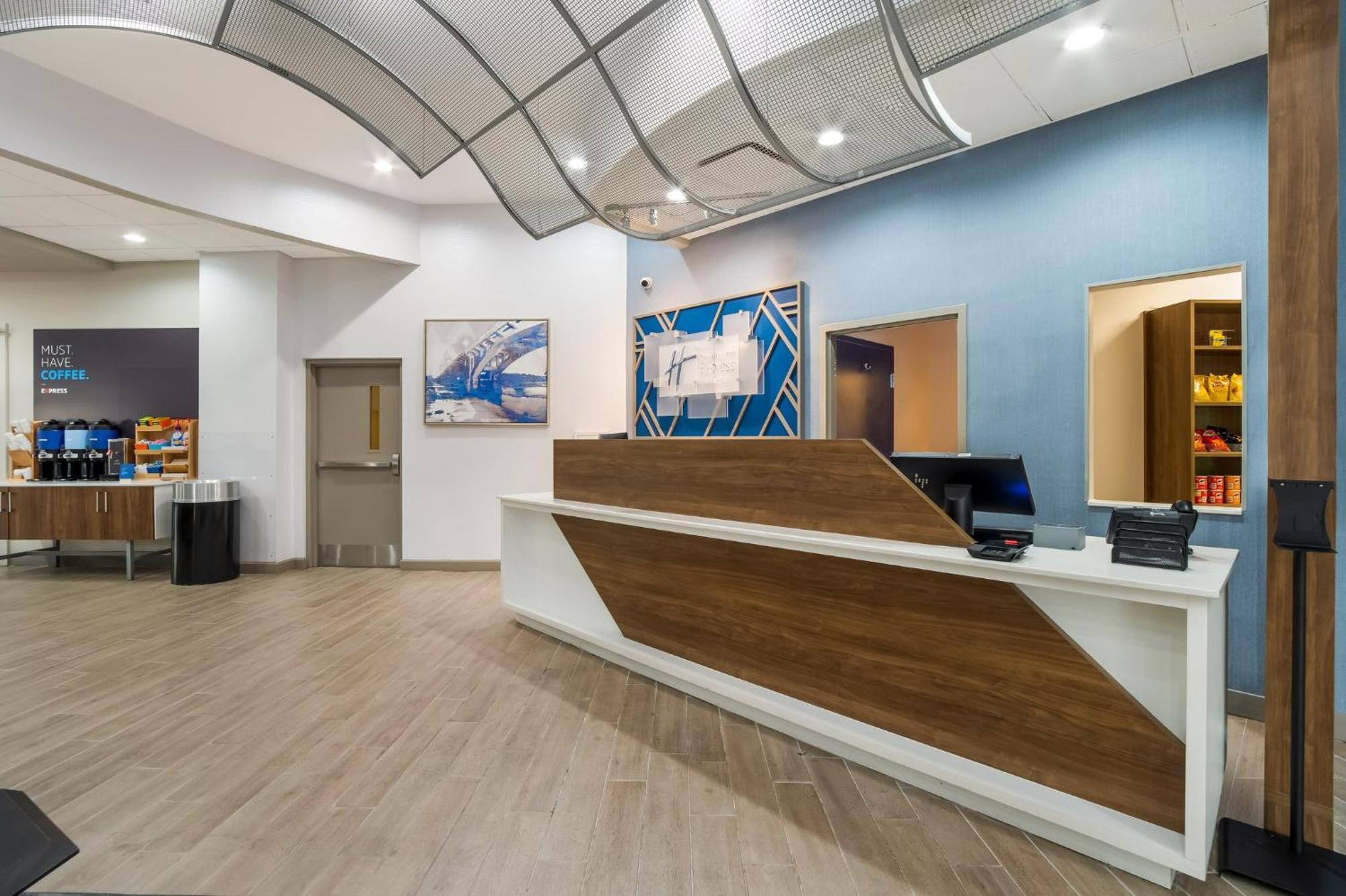 Holiday Inn Express & Suites Lexington By Ihg מראה חיצוני תמונה