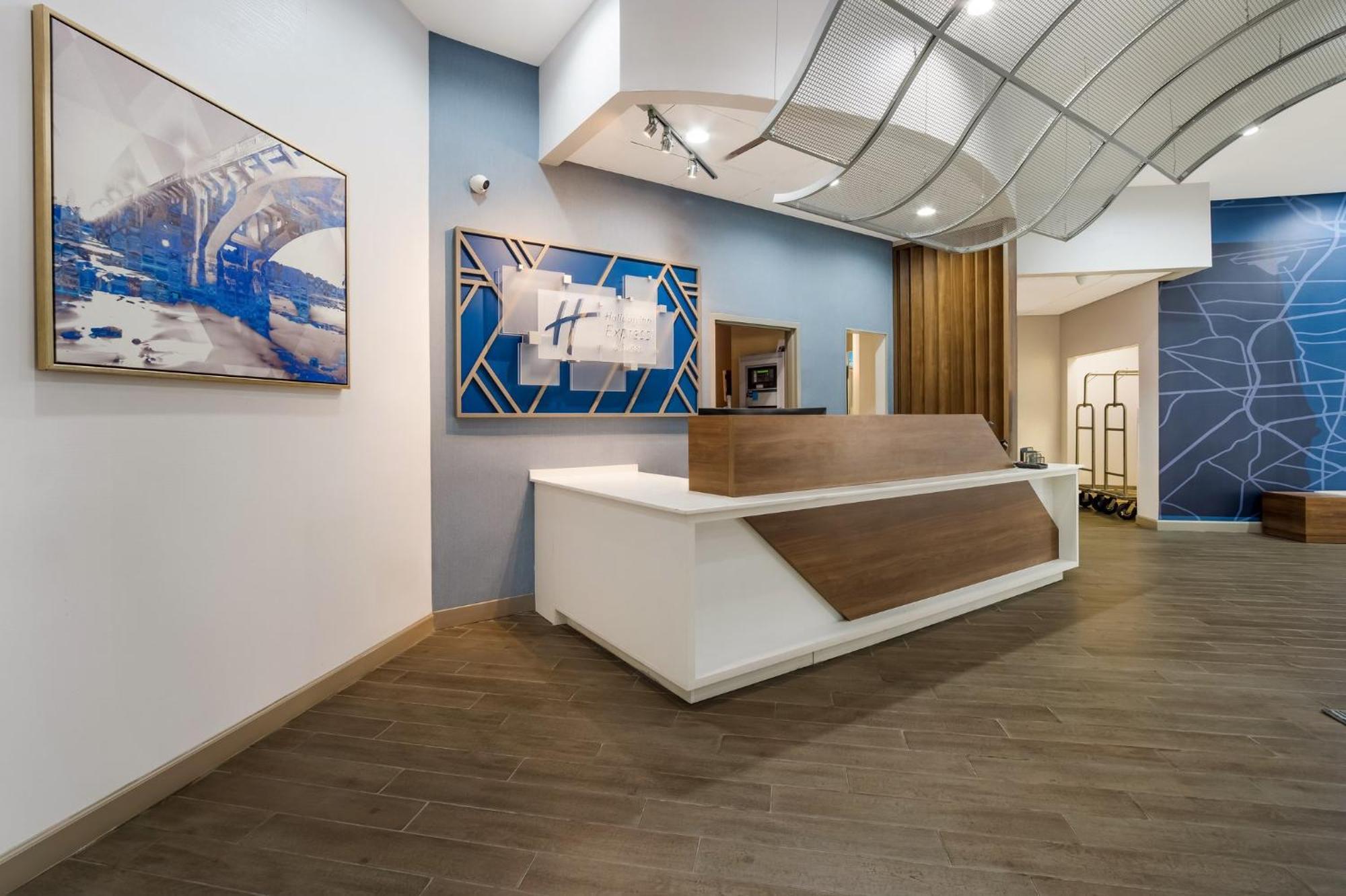 Holiday Inn Express & Suites Lexington By Ihg מראה חיצוני תמונה
