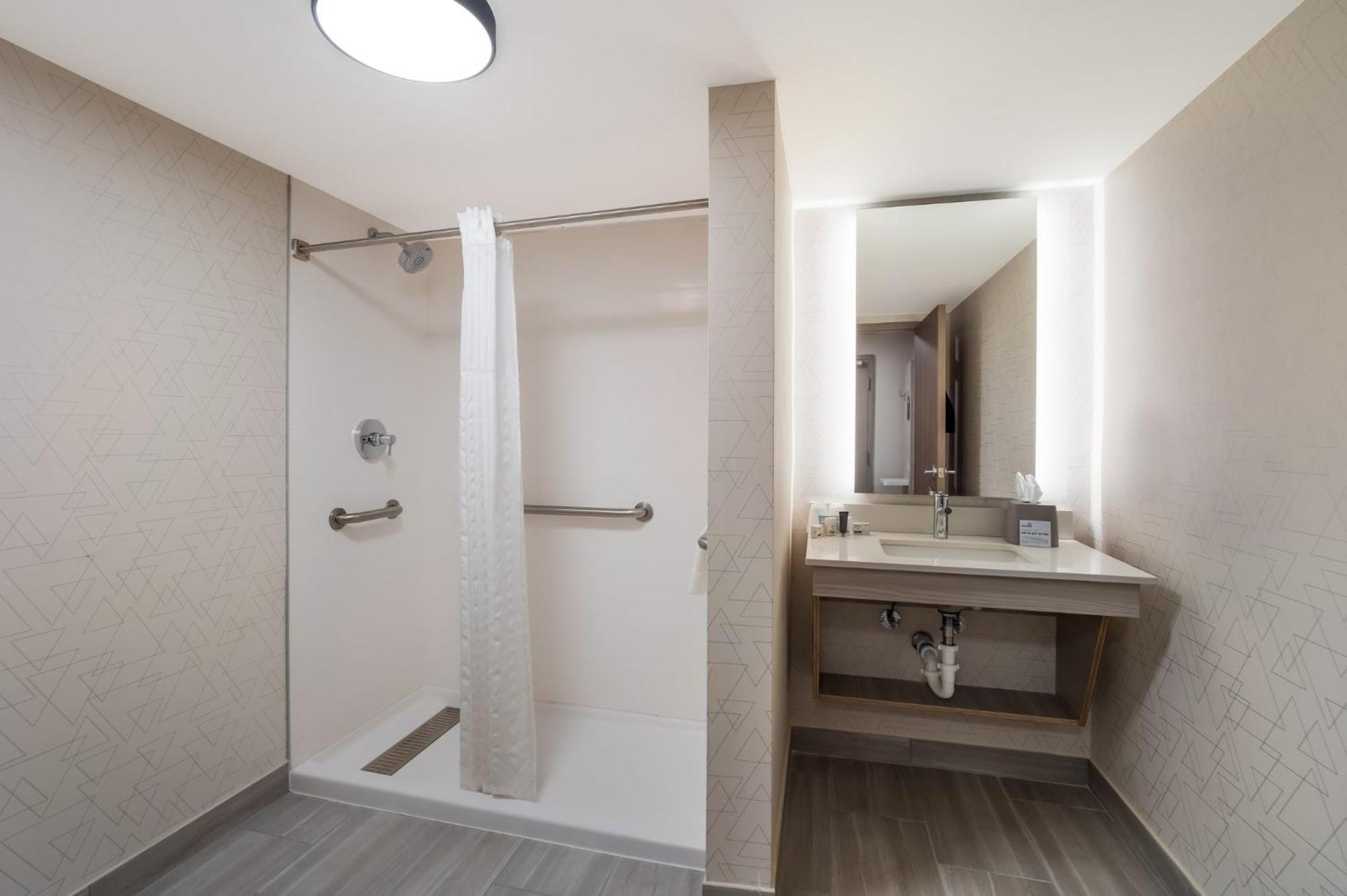 Holiday Inn Express & Suites Lexington By Ihg מראה חיצוני תמונה