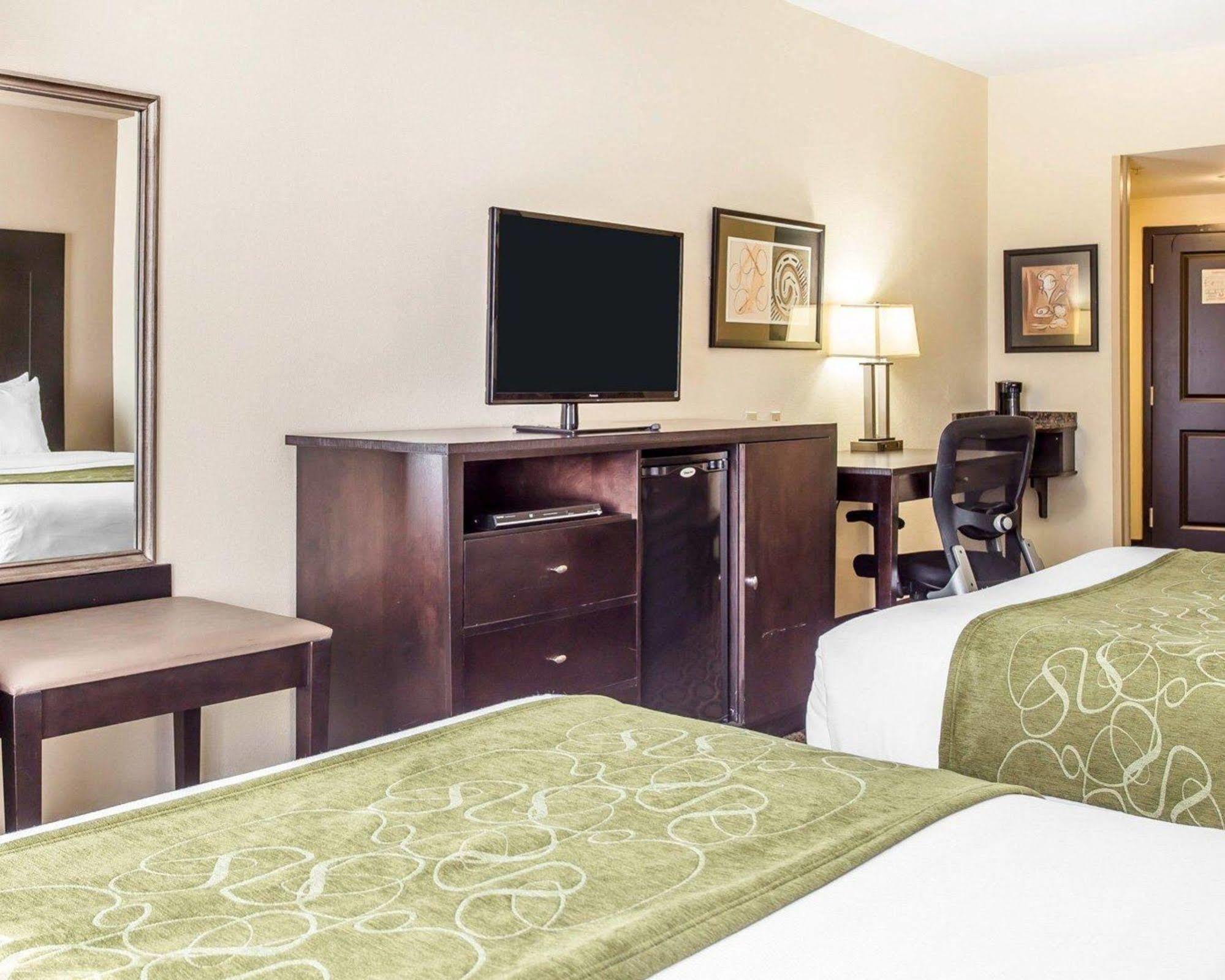Holiday Inn Express & Suites Lexington By Ihg מראה חיצוני תמונה
